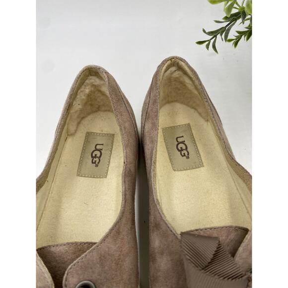 UGG Women's Tan Carilyn Demitasse Slip On Lace Up Ribbon Shoe Sz 11 S/N 1013356 - Picture 3 of 12